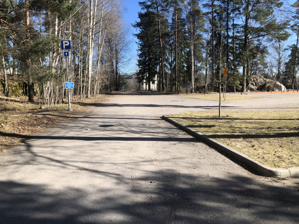 Picture of a parking lot.
